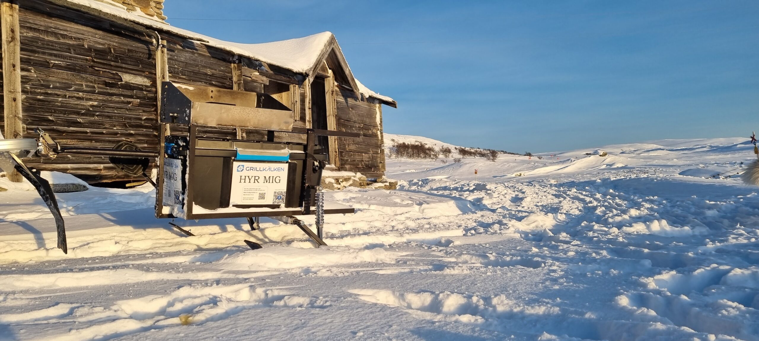 Skoterutflykt i fjällmiljö